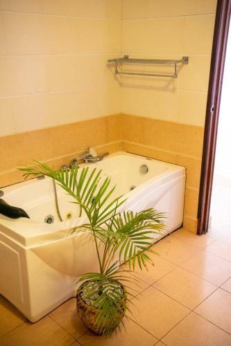 Stayplus Shanzu Beachfront Apartment