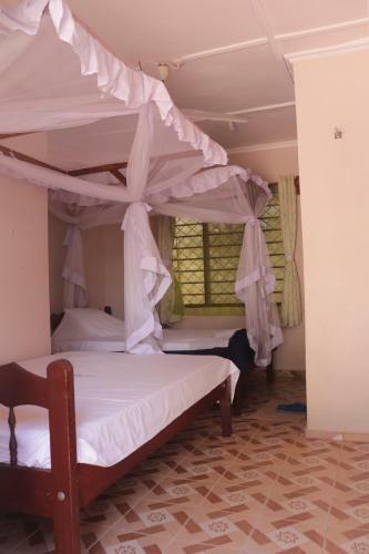 Hotel Cs Guest House And Apartment