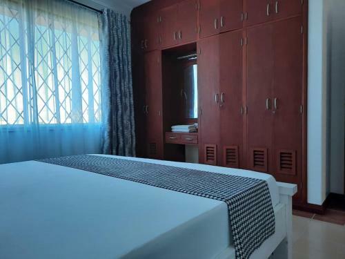 Stay.plus Queen's Royal Apartments Nyali
