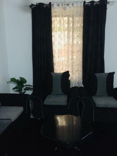 Essy Apartment
