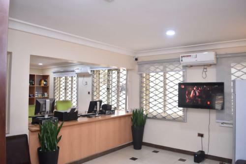 Hotel Ayaakaje Guest House