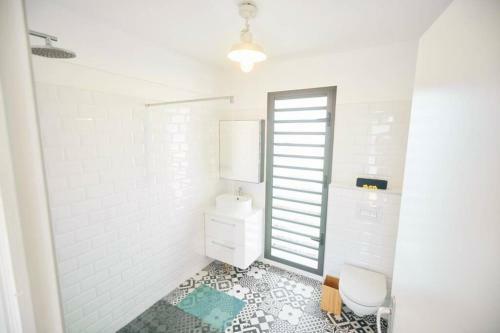 Villa Standing Avec Piscine, Jardin, Bord de Mer