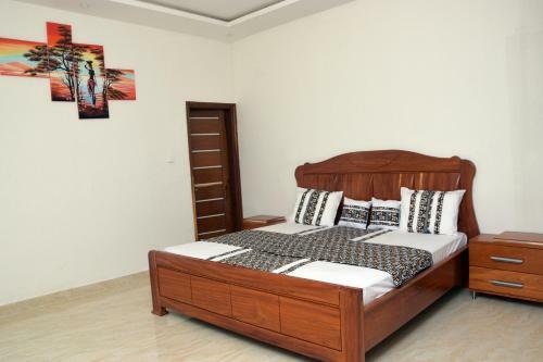 Magnifique Villa Climatis�e Avec Piscine � Warang