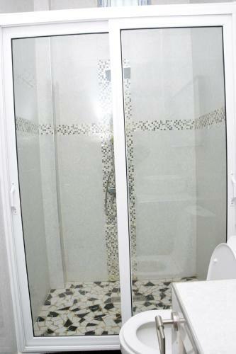 Magnifique Villa Climatis�e Avec Piscine � Warang