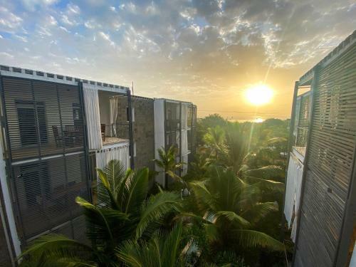 Lovely 2-bedroom Apartment With Pool