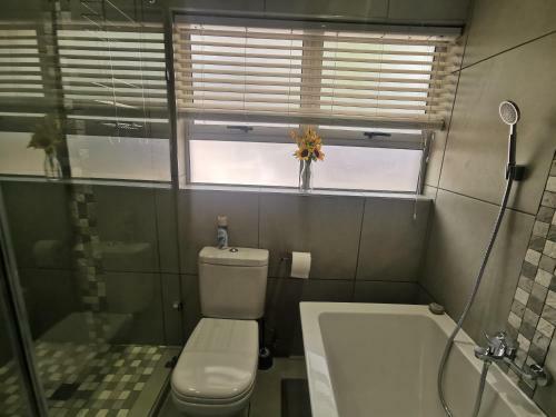 Hostal Utopia Guest House