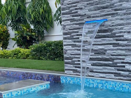 Modern 5-bedroom Villa With Pool, (A Kids Heaven).