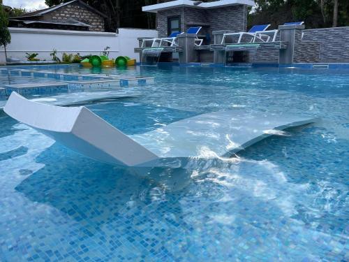 Modern 5-bedroom Villa With Pool, (A Kids Heaven).