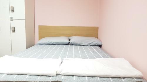 Hostal Geranium Ladies Guesthouse