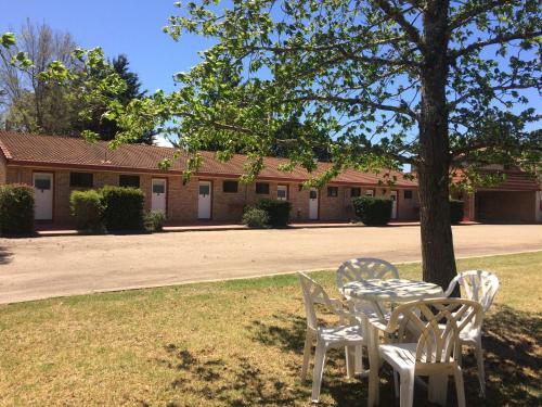 Idlewilde Town & Country Motor Inn