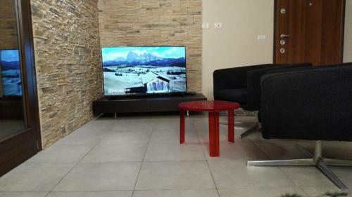 Adamello Peak Vacation Apartments