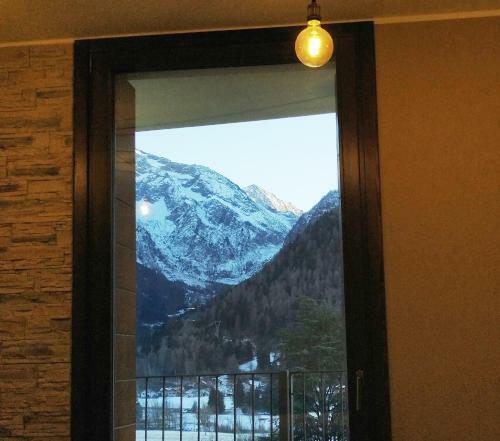 Adamello Peak Vacation Apartments