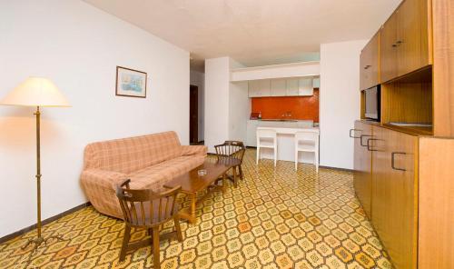 Apartamentos Cala Llonga Playa