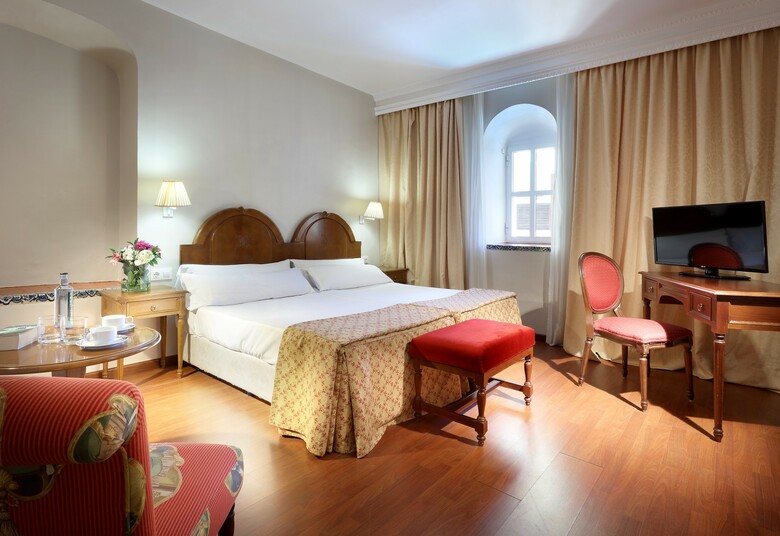 Hotel Crisol Monasterio De San Miguel