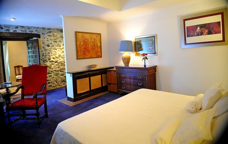 Hotel San Rom�n De Escalante