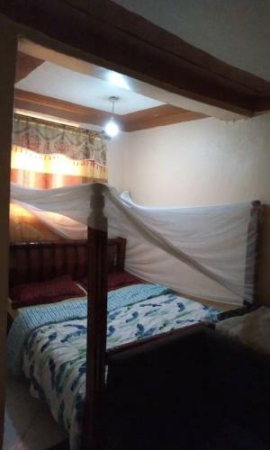 Richard Shared Apartment