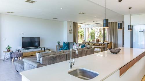 Villa 8 Oceans Edge, Zimbali Coastal Resort, Ballito