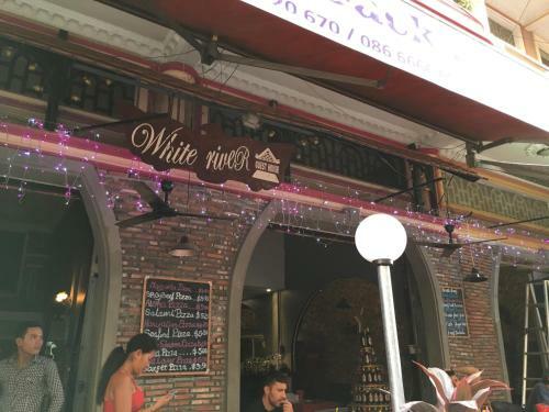 Hostal White River Guesthouse I