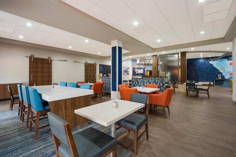 Hotel Comfort Suites Lexington