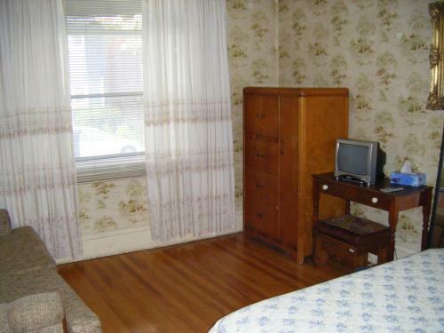Auberge Des Arts Bed And Breakfast