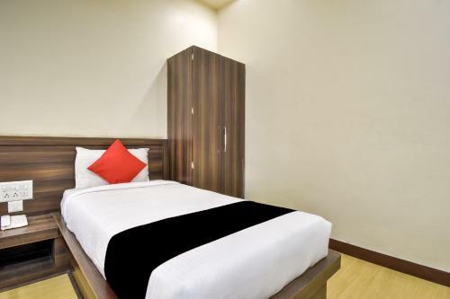 Capital O71327 Hotel Ashoka