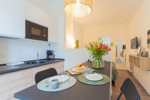 Enchanted Como Lake - Tremezzo Apartments By Rent All Como