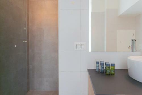 Enchanted Como Lake - Tremezzo Apartments By Rent All Como