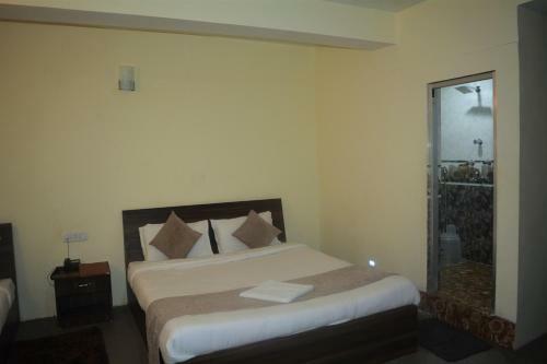 Hotel Rufina Cardamom Residency