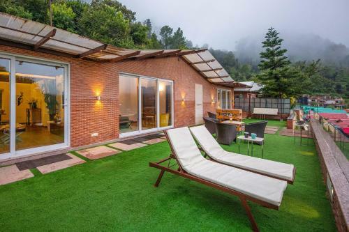 Villa Stayvista At Oberoi's Chalet