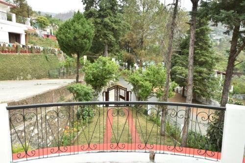 Hostal Sanskar Homestay