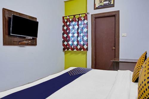Spot On 82219 Hotel New Lake Palace