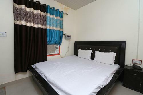 Hotel Spot On 37270 Apna Niwas