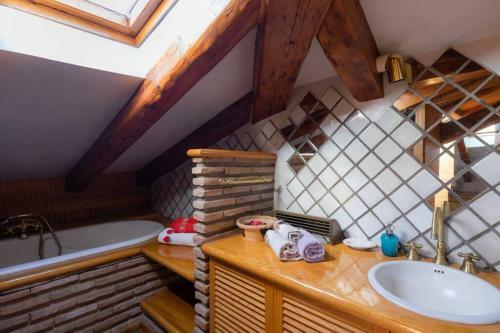 Apartamento 6 Ponterosso - Luxury Attic