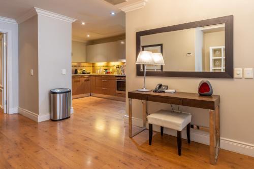 Apartamentos Cape Royale | Whosting