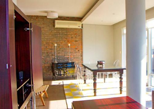 Canterbury Square Apartments