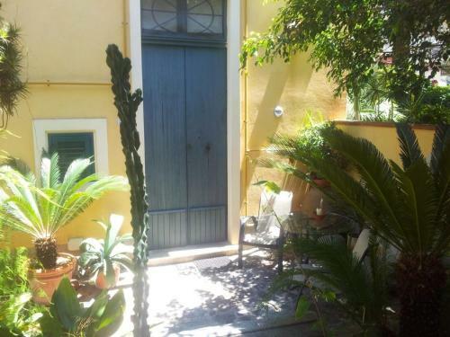 Villino With Garden