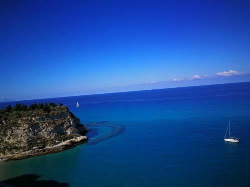 Isola Bella Sea-view Apartment