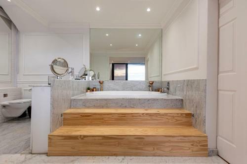 Clifton Yolo Spaces - Clifton Beachfront Apartments