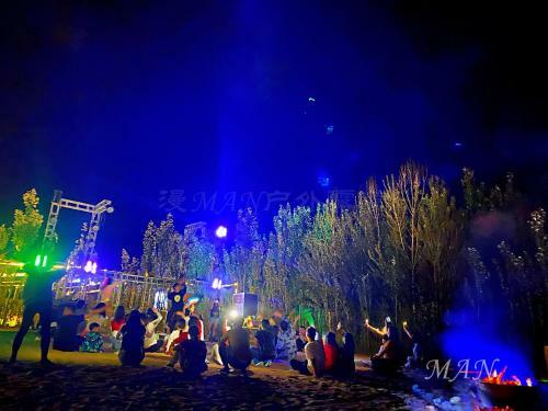 Dunhuang Manman International Desert Outdoor Campground