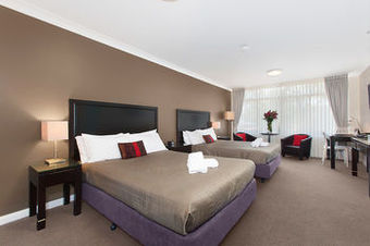 Hotel Checkers Resort