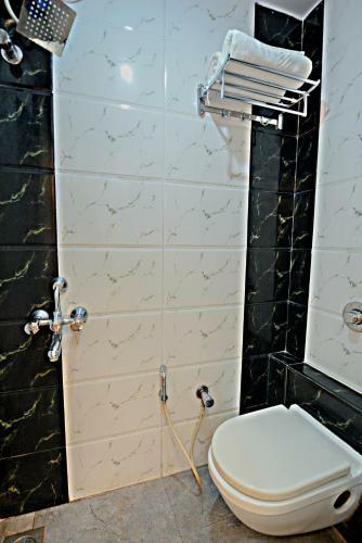 Hotel Lalsai Residency Andheri