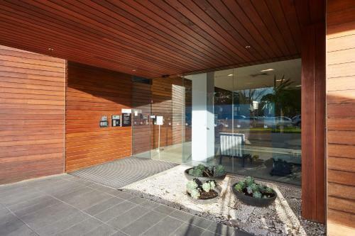 Aparthotel Dandenong Central Apartments
