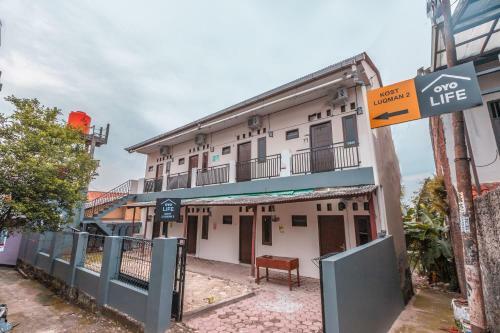 Hotel Oyo Life 2424 Kost Luqman 2