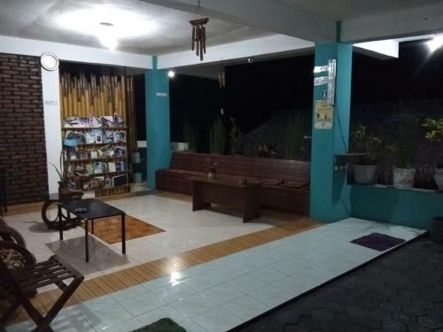 Hostal Dasi Guesthouse