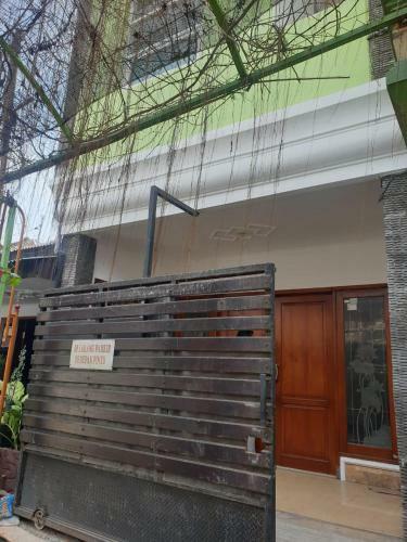 Hotel Gajayana Homestay