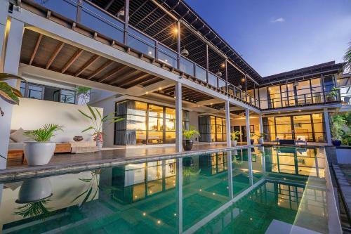 Villa Olivia Estate