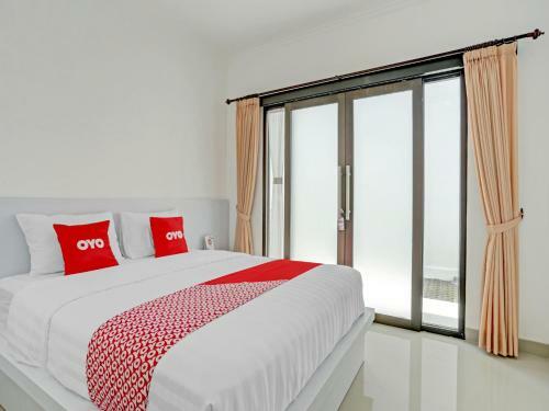 Hotel Oyo 90525 White Guesthouse