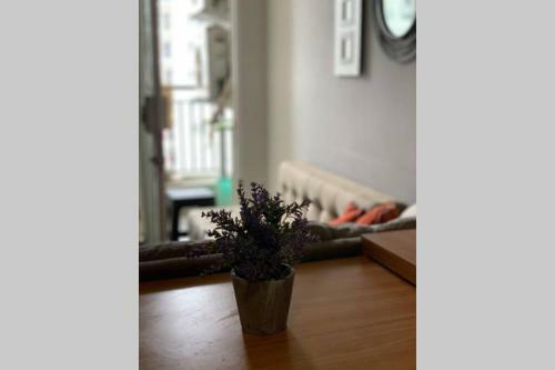 Cozy 2br Apartment At Cinere Bellevue