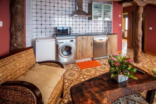 Apartamentos Centro de Turismo Rural La Coruja Del Ebro