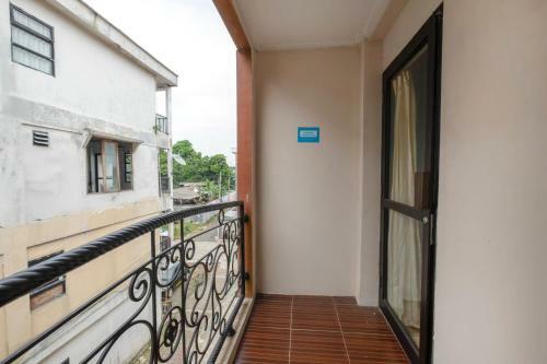 Hotel Vaccinated Staff - Oyo 3747 Comfort Residence